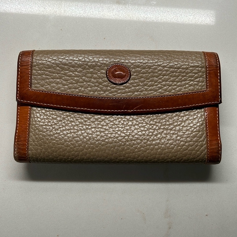 Vintage Dooney and Bourke Leather Wallet